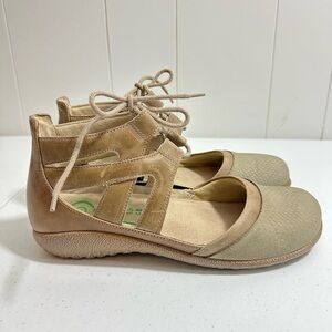 NAOT Kata Beige Lizard Closed Round Toe Comfort Shoe Tie EU 40 US 9-9.5